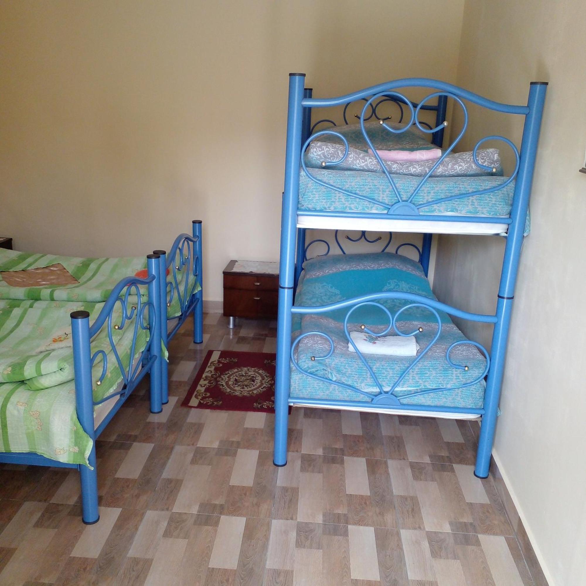 Giorgi'S Homestay Kutaisi Eksteriør bilde