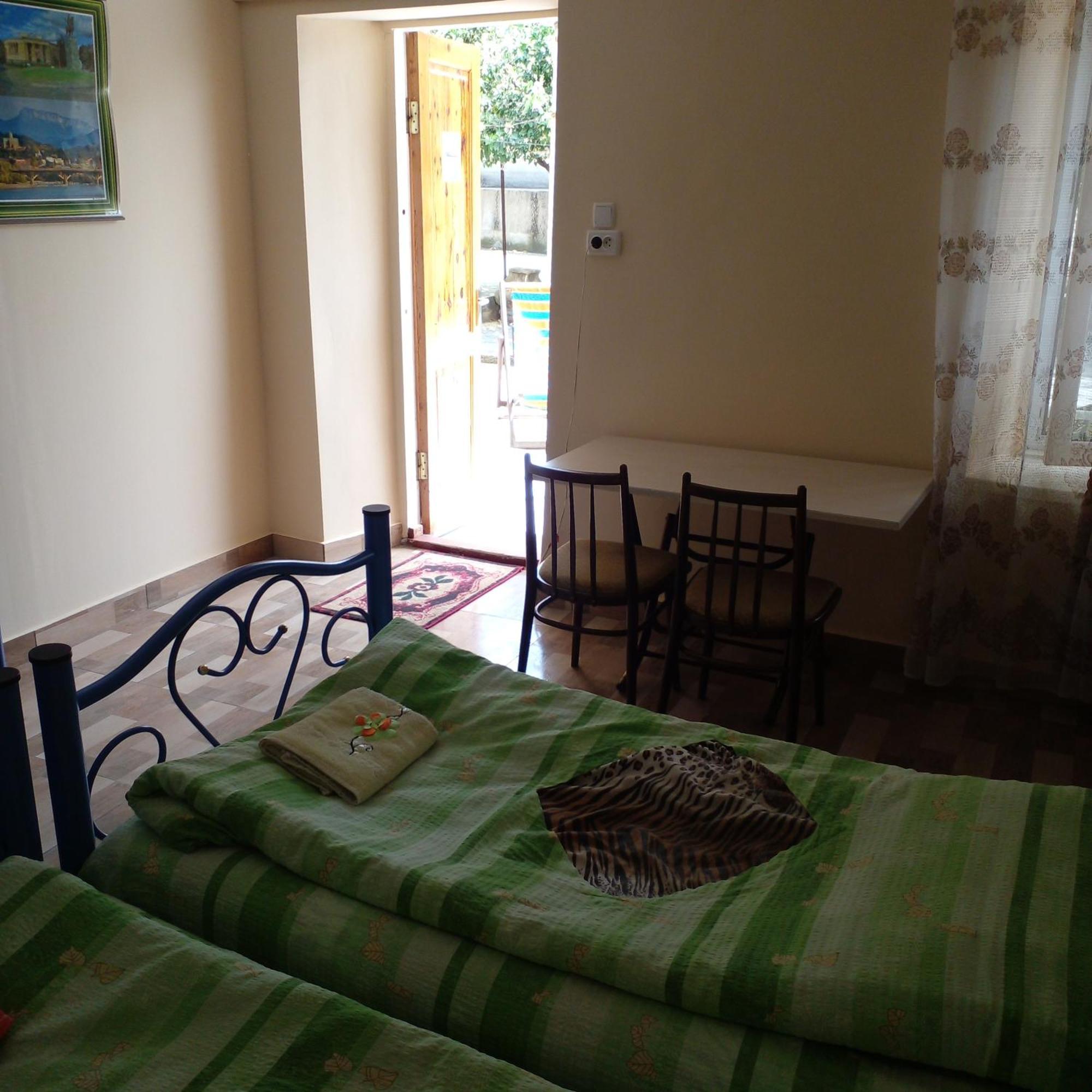Giorgi'S Homestay Kutaisi Eksteriør bilde